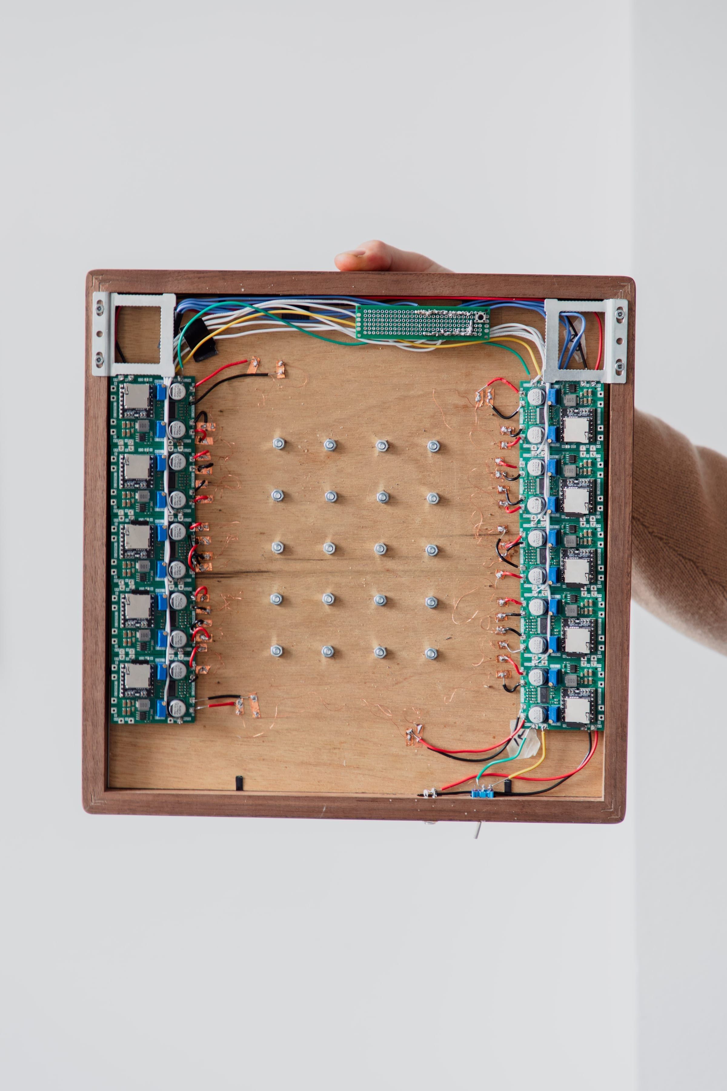 Paper Speakers — documentation image 5